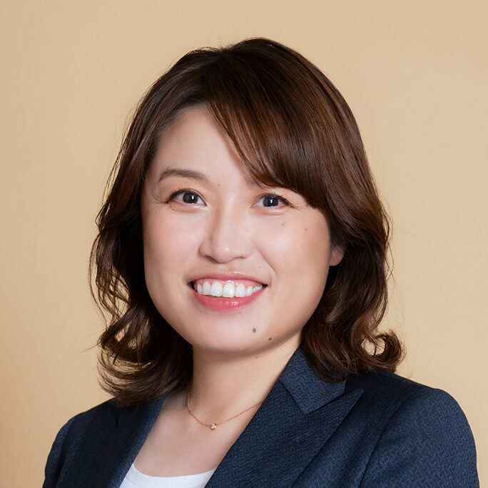 鈴木理沙先生の写真